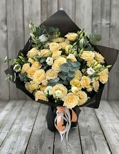 Букет цветов из:  Розы и Лизиантусы в Подберезье