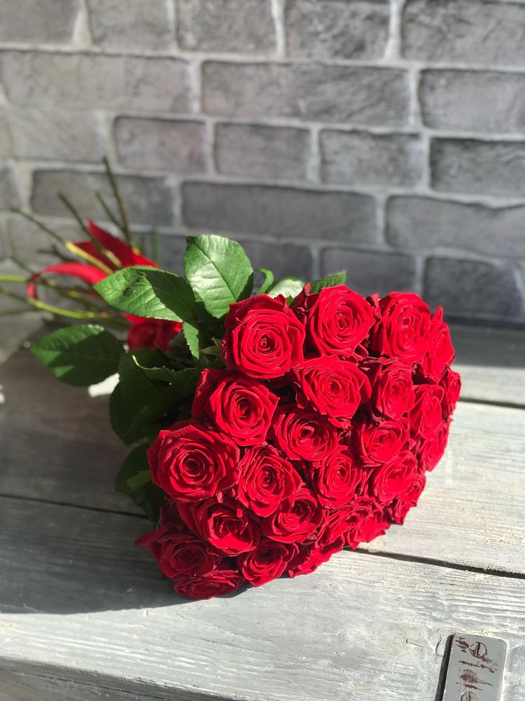 Букет Красные розы Фридом в Подберезье