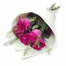 Букет цветов из:  Розы в Подберезье