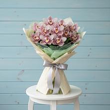 Букет цветов из:  Орхидеи и Розы в Подберезье