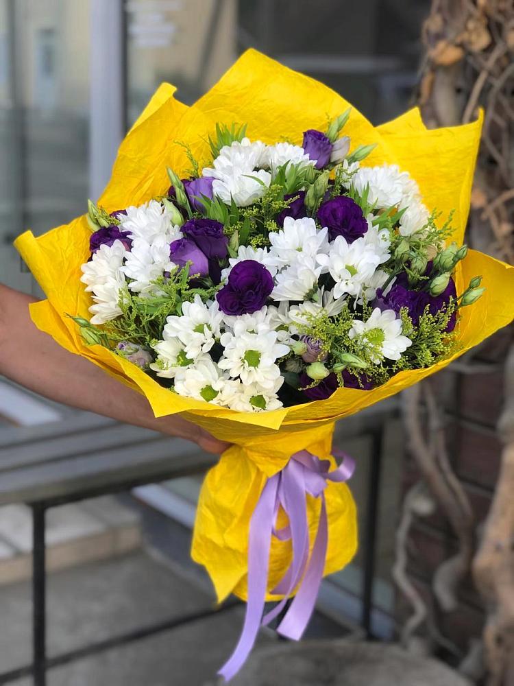 Букет цветов из: Ирисы, Хризантемы и Ромашки в Подберезье