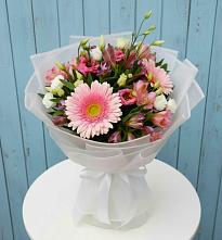 Букет цветов из:  Герберы, Альстромерии и Лизиантусы в Подберезье
