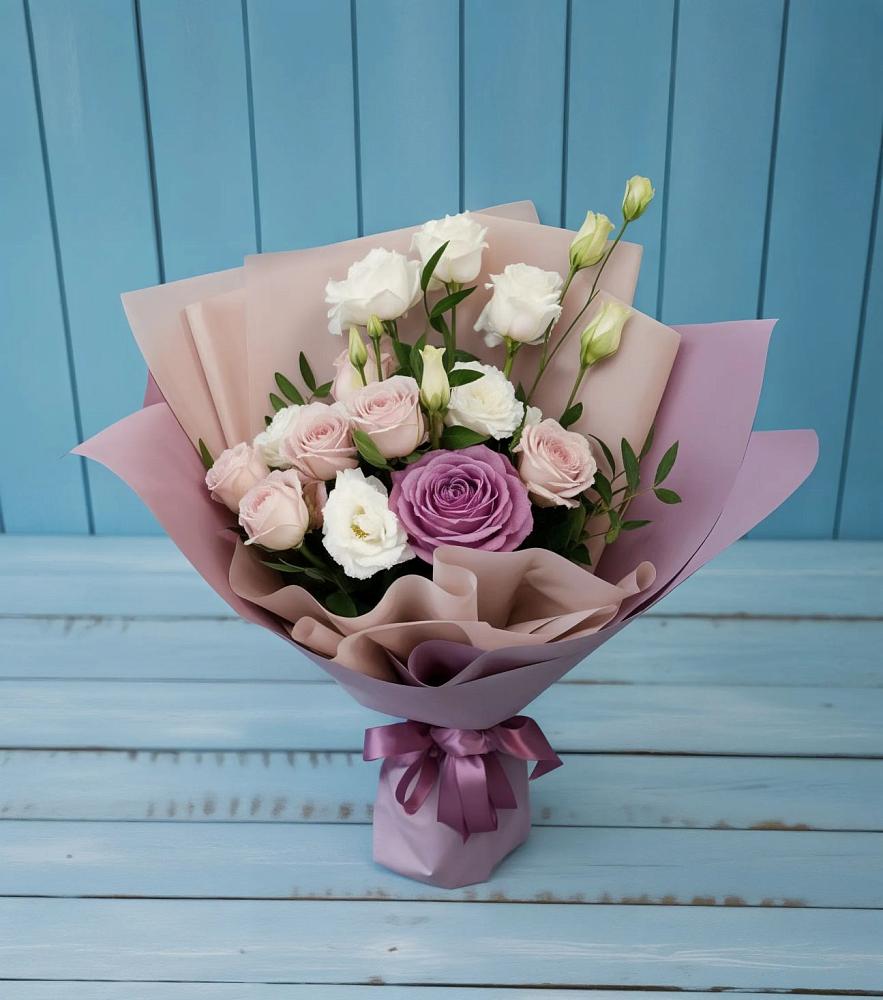 Букет цветов из: Розы и Лизиантусы в Подберезье